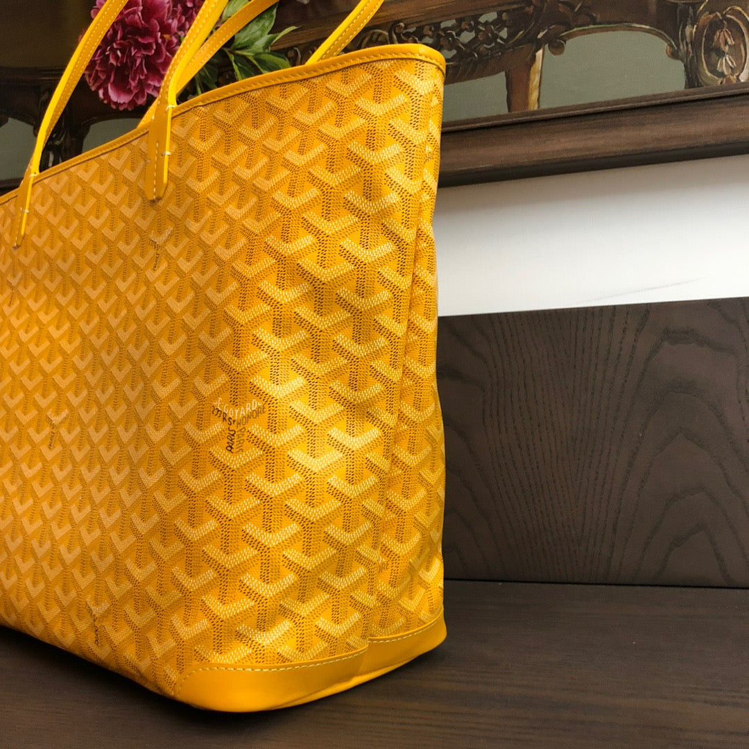Artois MM Bag #683