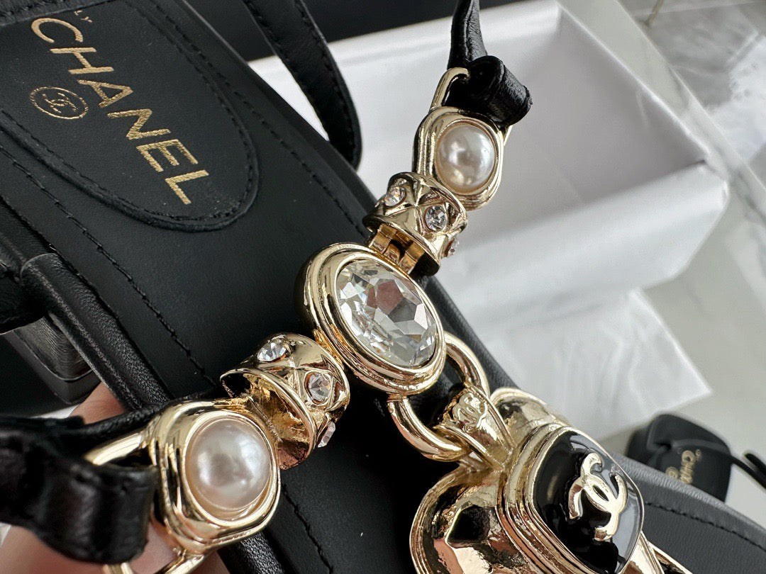 24s Sandal #370