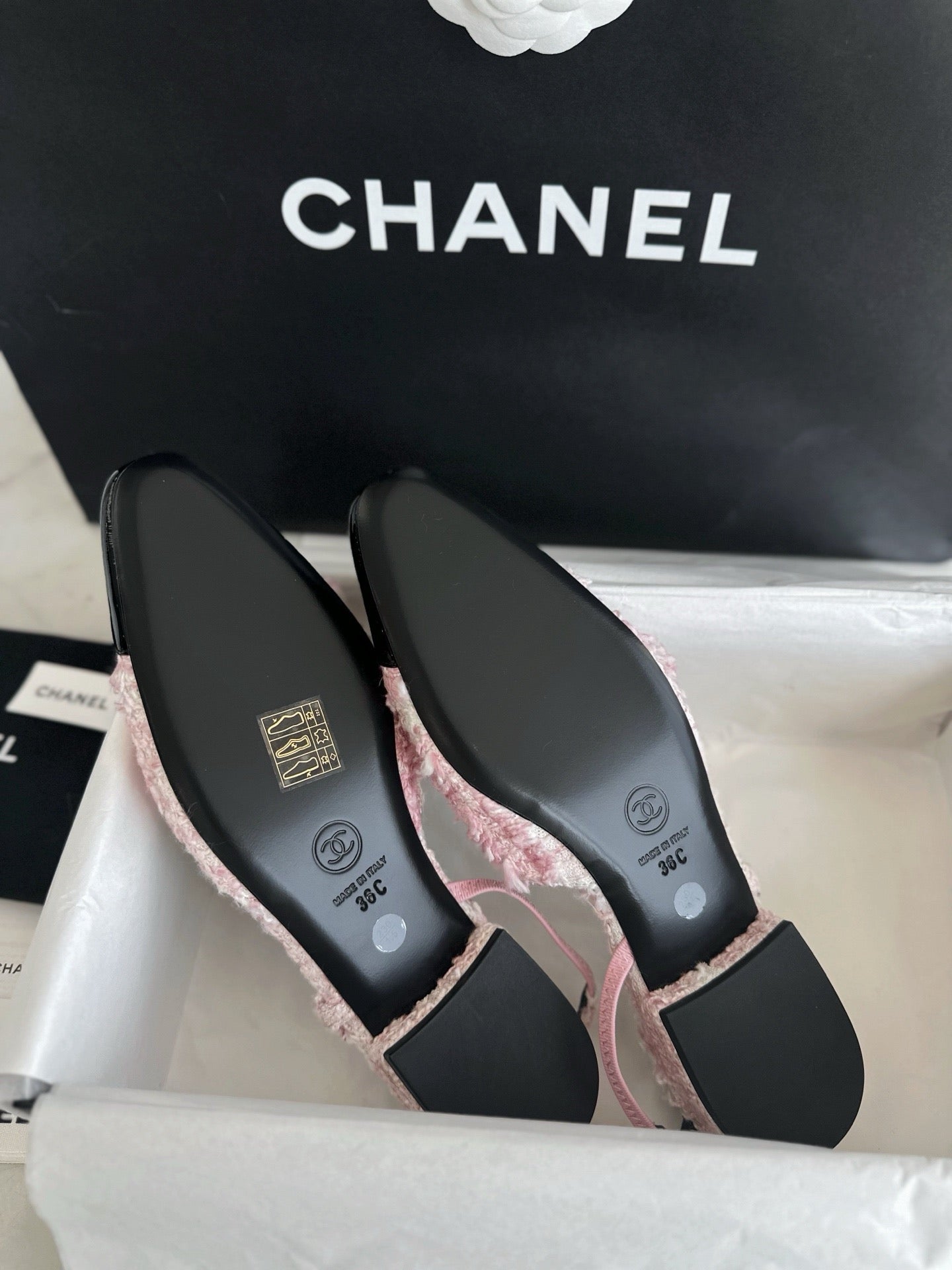 24s sandal #2468