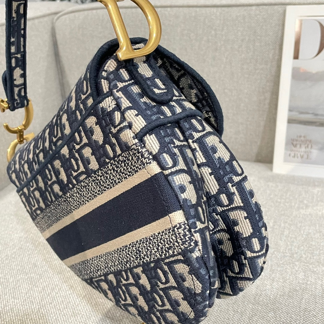 CD Saddle Bag with Strap #910