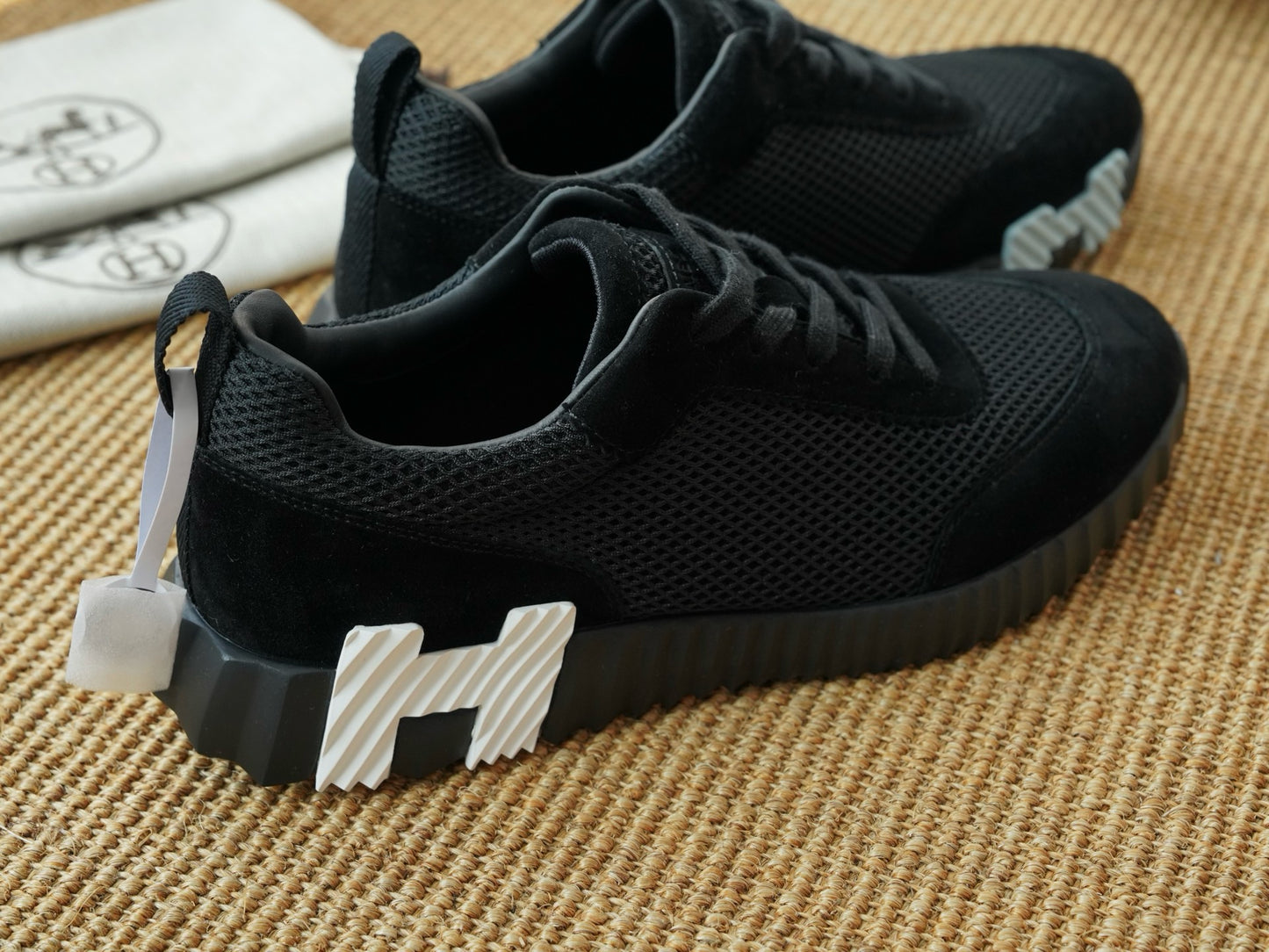 HSneakers