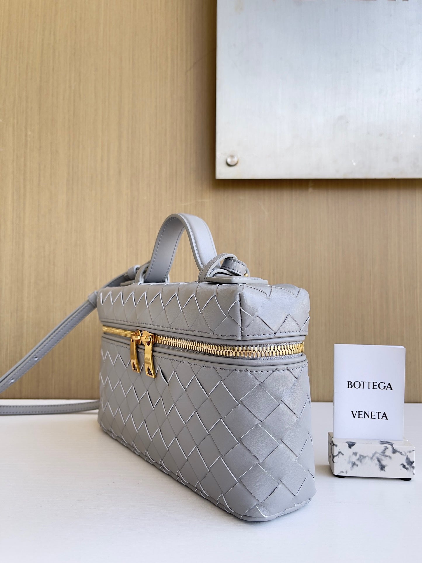 BV Bang Bang Vanity Case #566