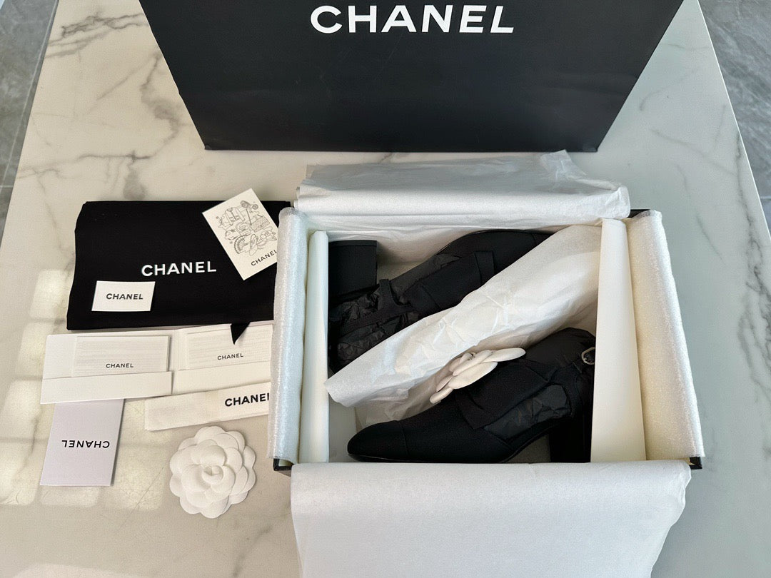 24s Sandal # 313