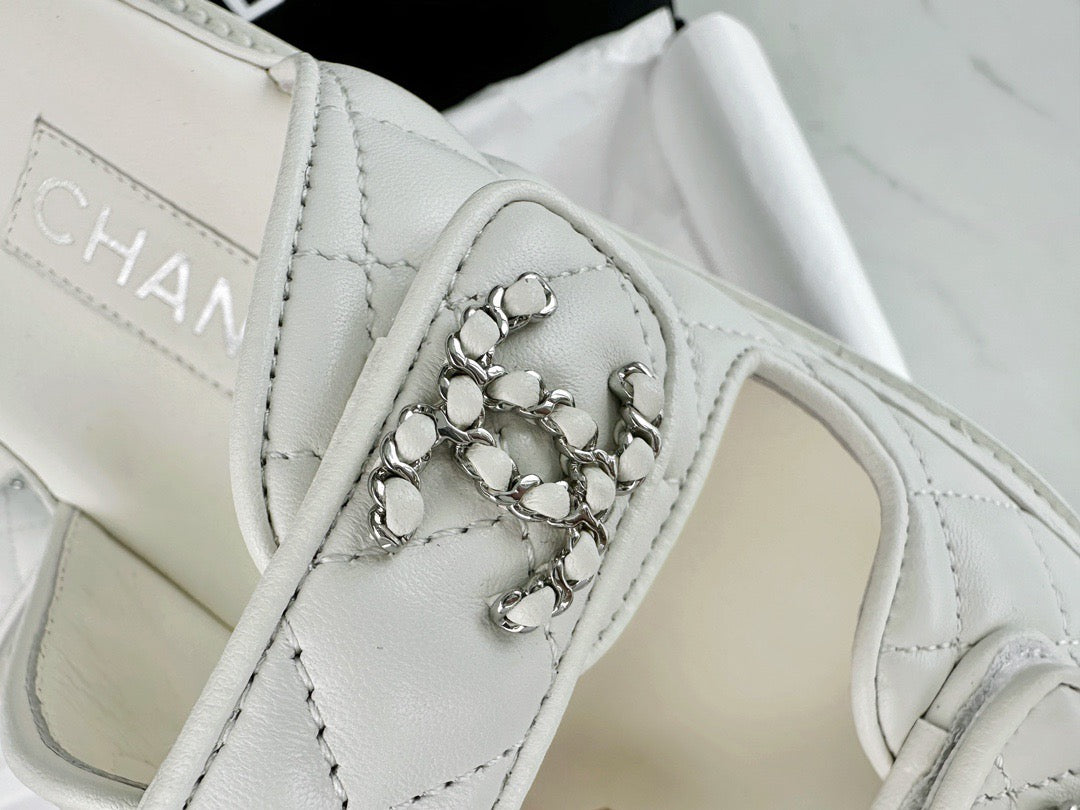 24s sandal #352