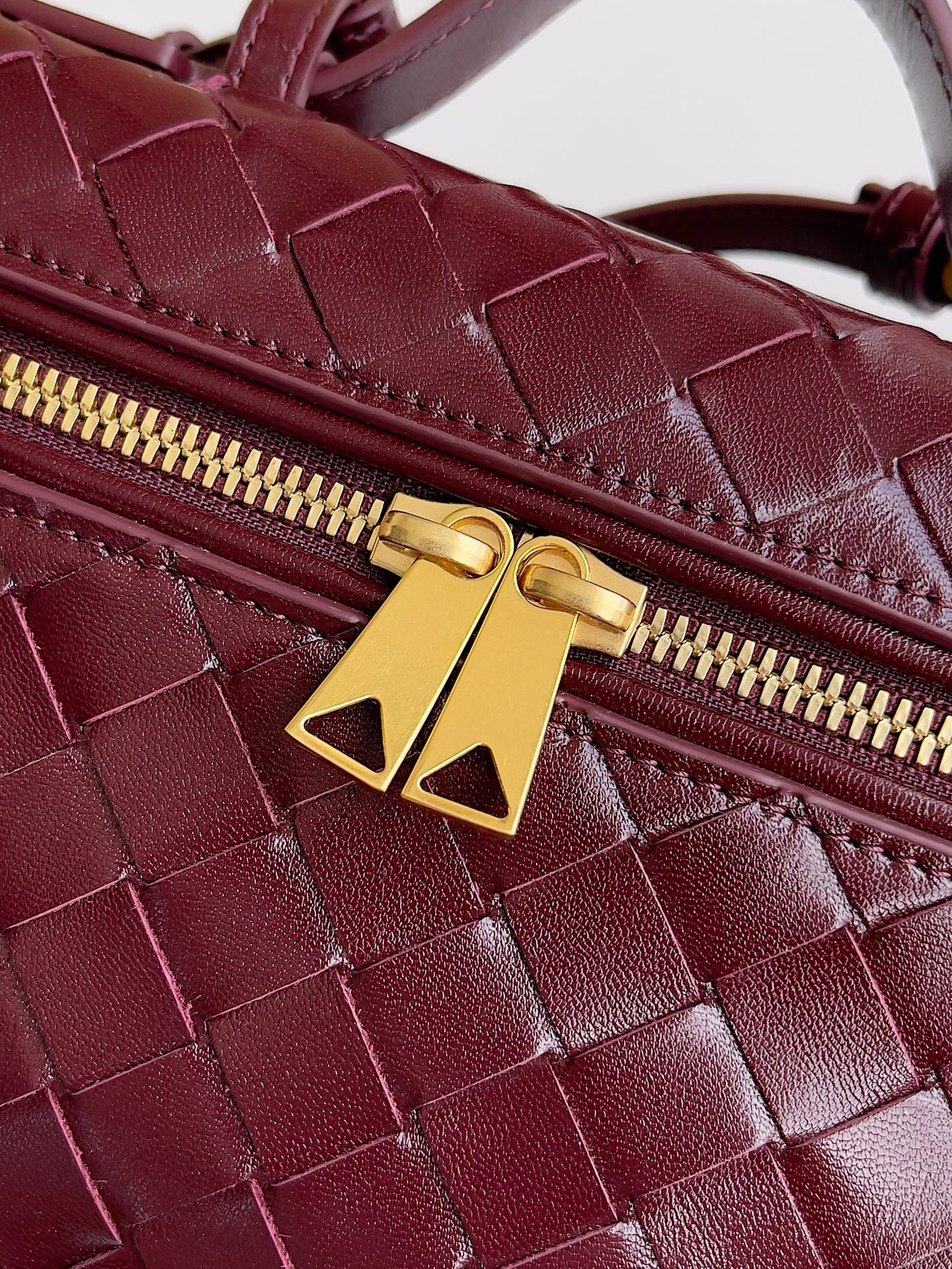 BV Bang Bang Vanity Case #562