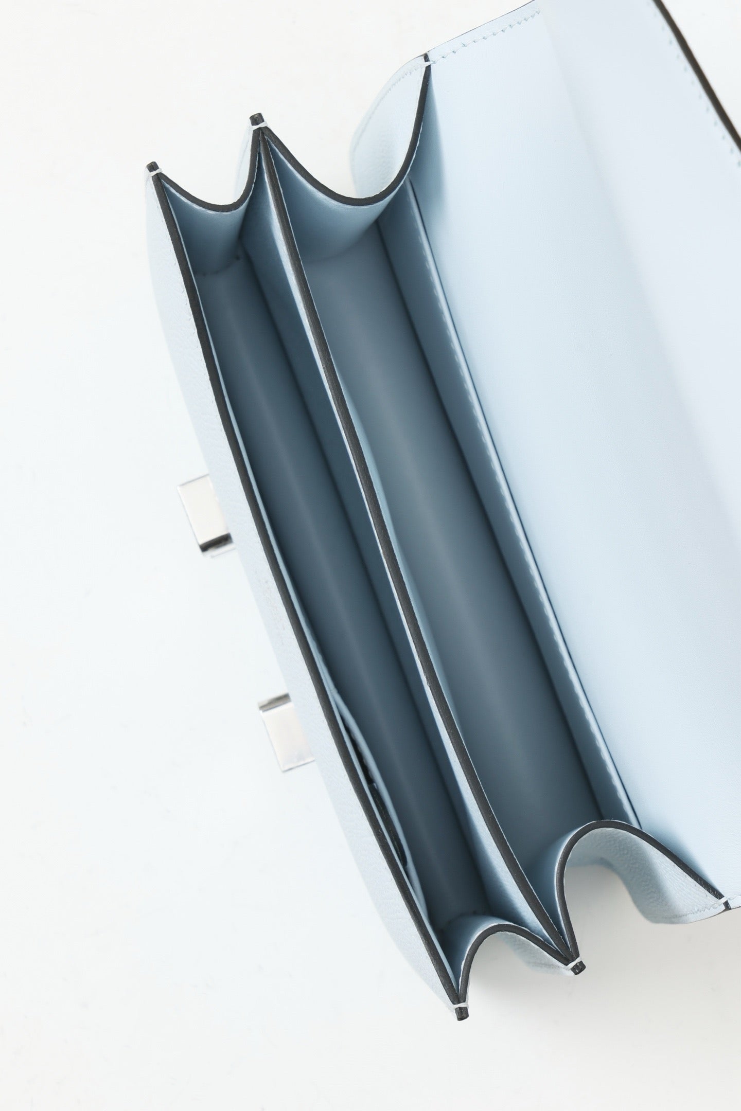 CJ19 19 cm , Holy Grail Blue Epsom leather PHW #4309