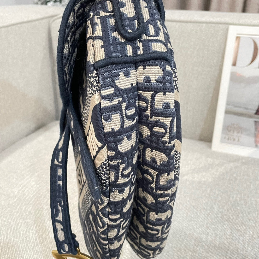 CD Saddle Bag with Strap #910