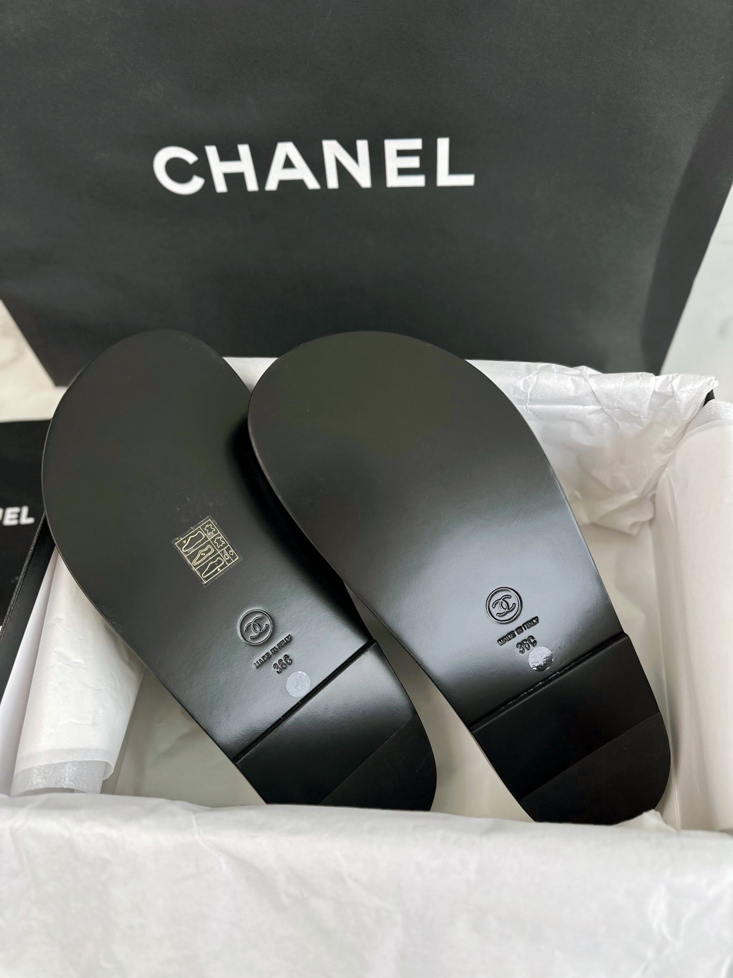 24s sandal #1696