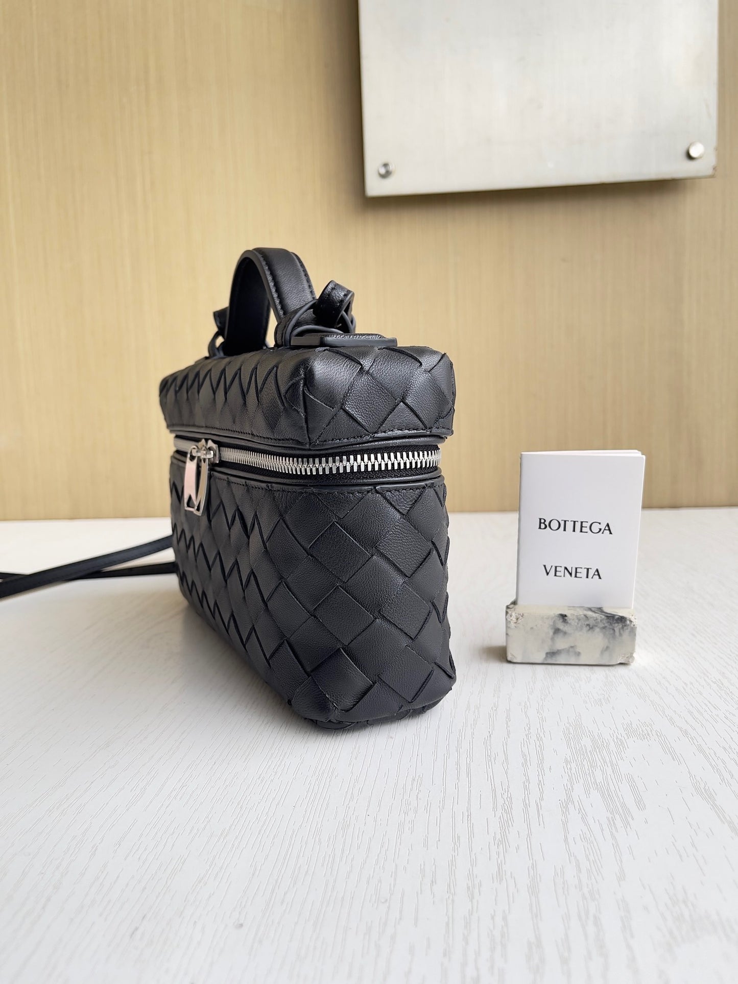 BV Bang Bang Vanity Case #560