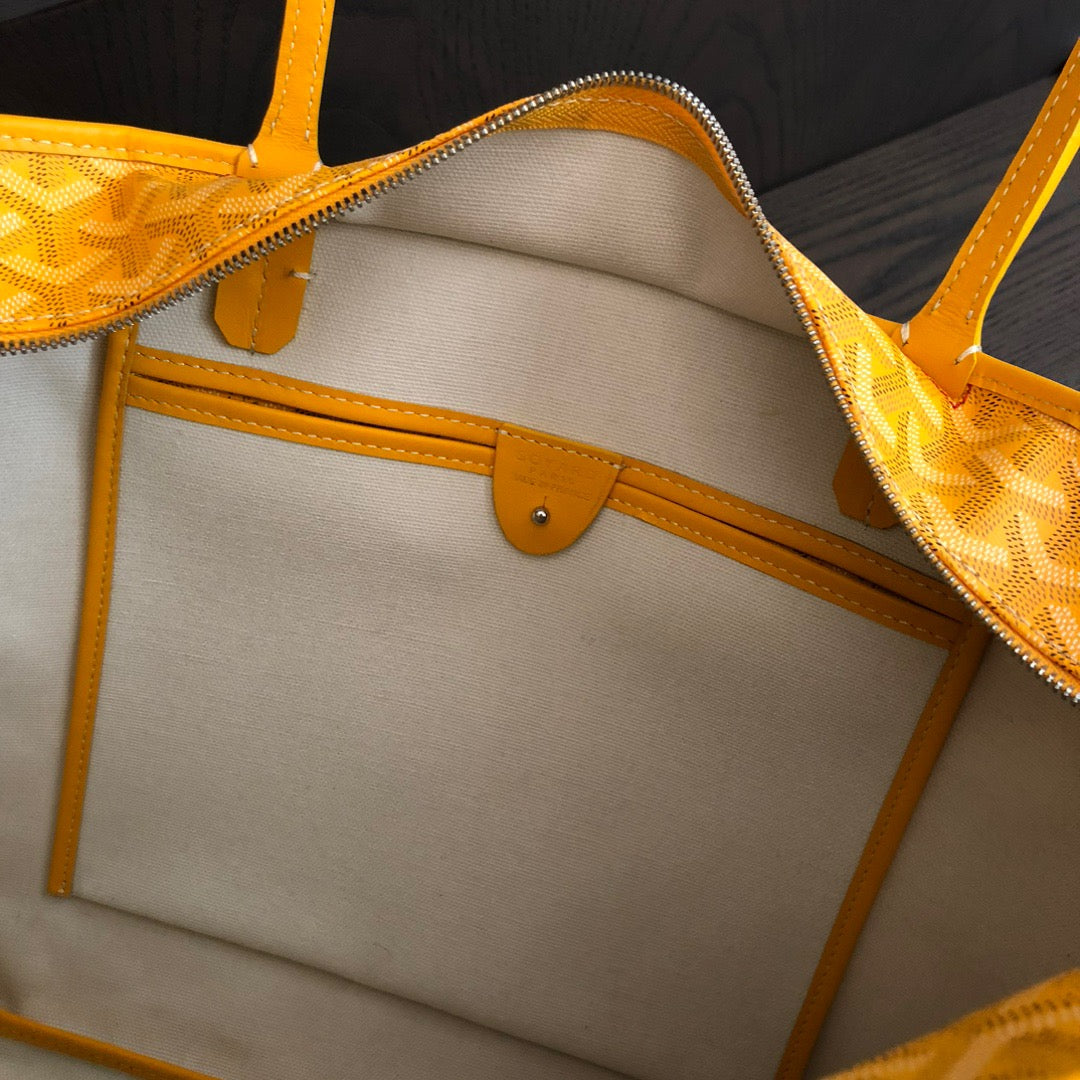 Artois MM Bag #683