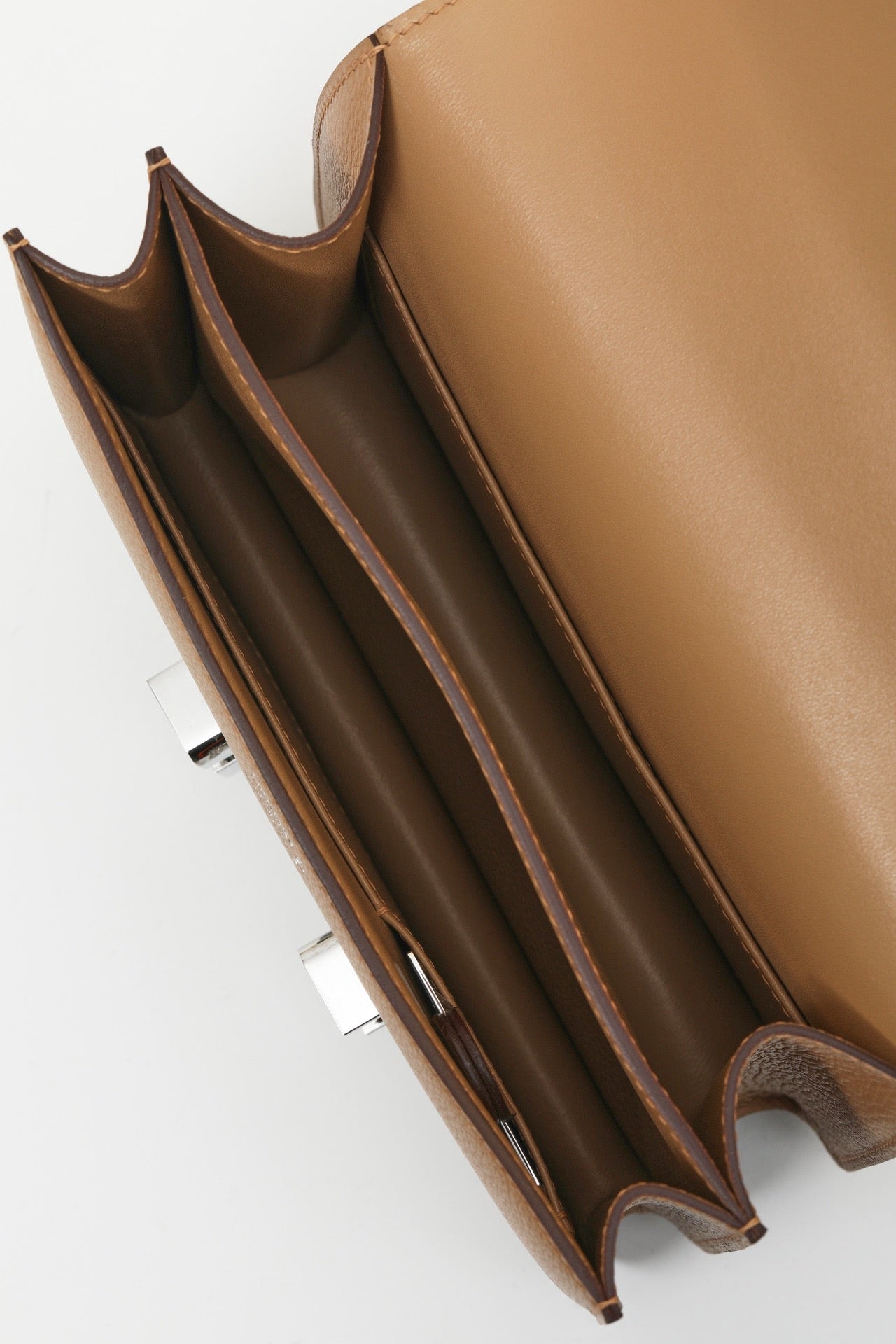 CJG24 , OM Milk Tea / 33 Honey Brown , EVE leather with shiny #4385