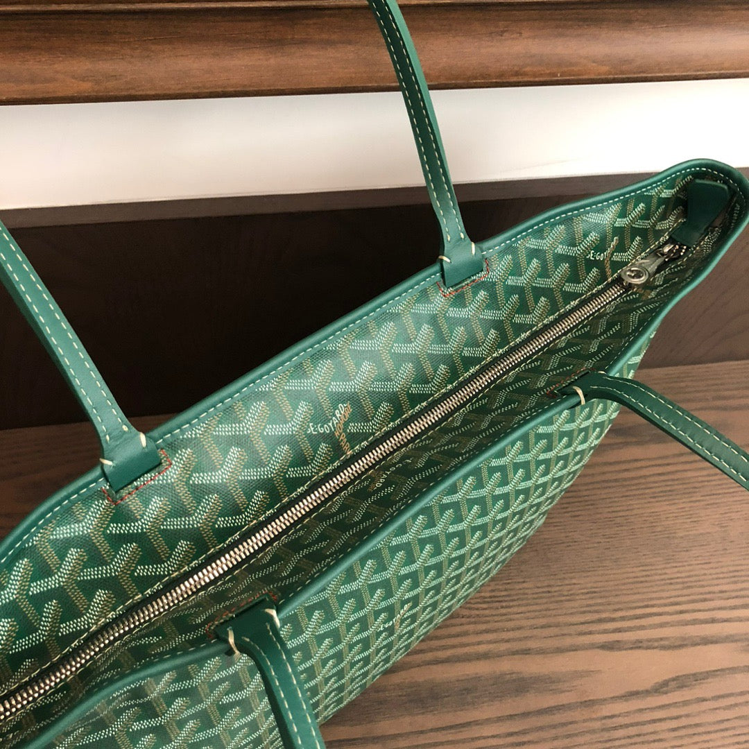 Artois MM Bag #695