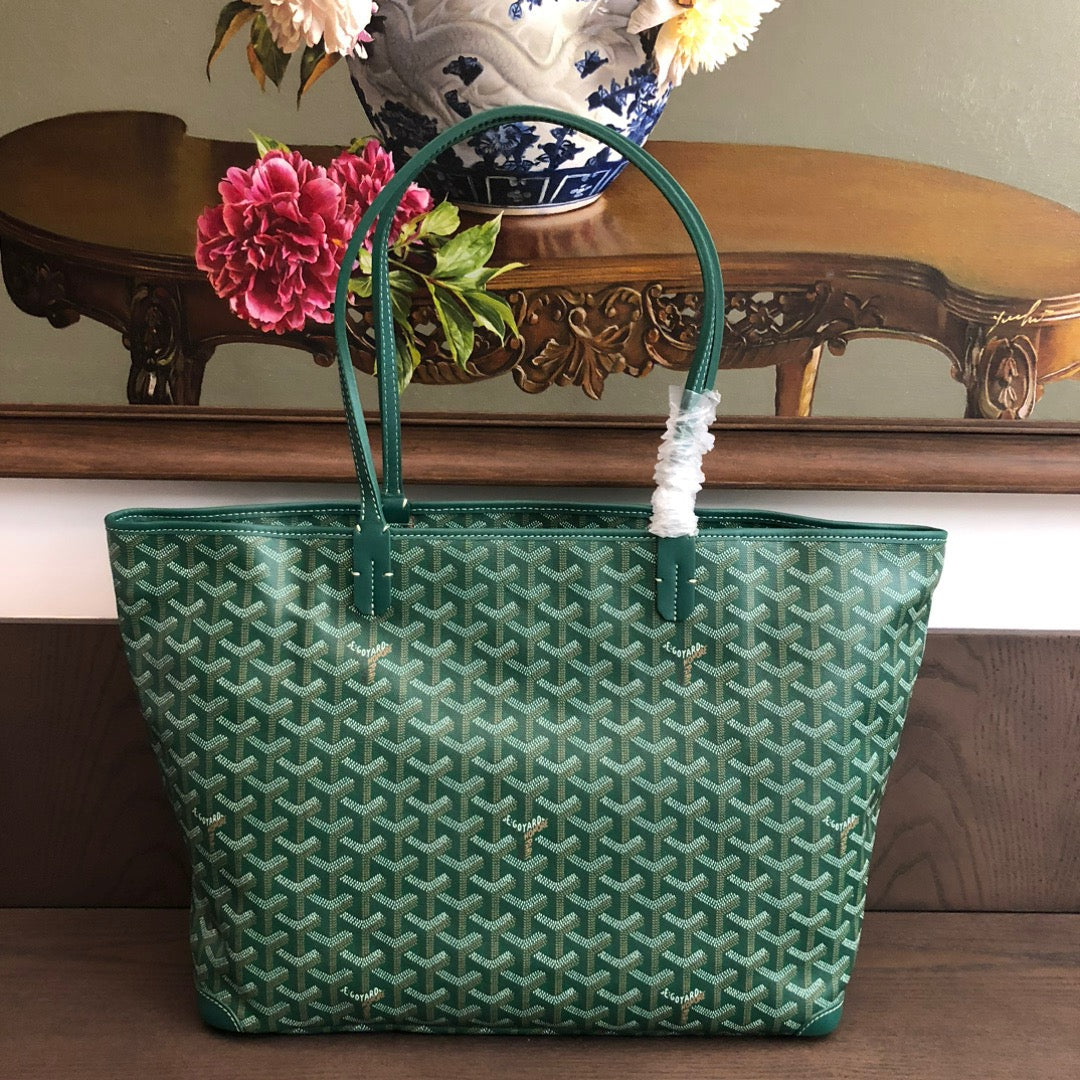 Artois MM Bag #695