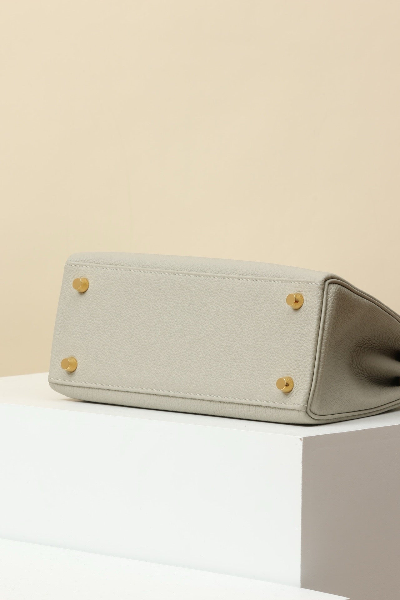 KL25 Pearl Gray #3704