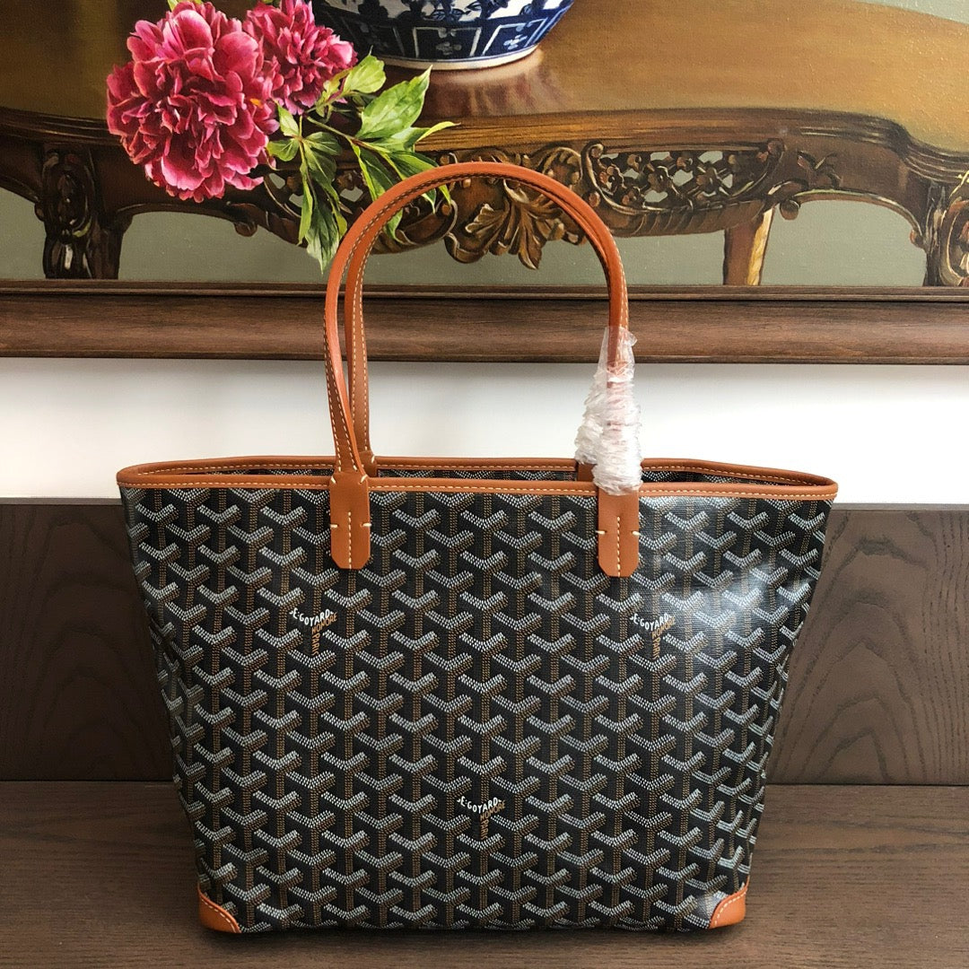 Artois PM Bag #684