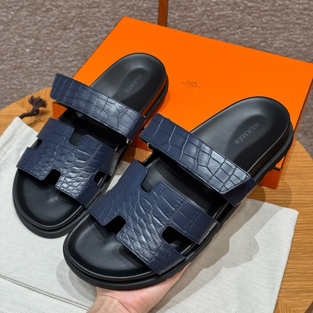 sandal alligator #2572