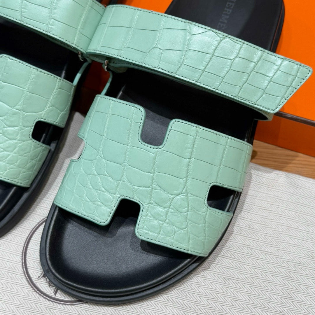 sandal alligator #2576