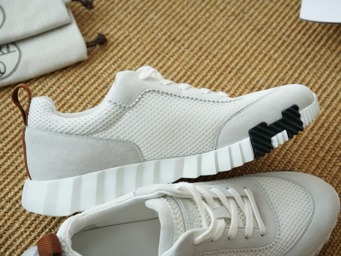 HSneakers
