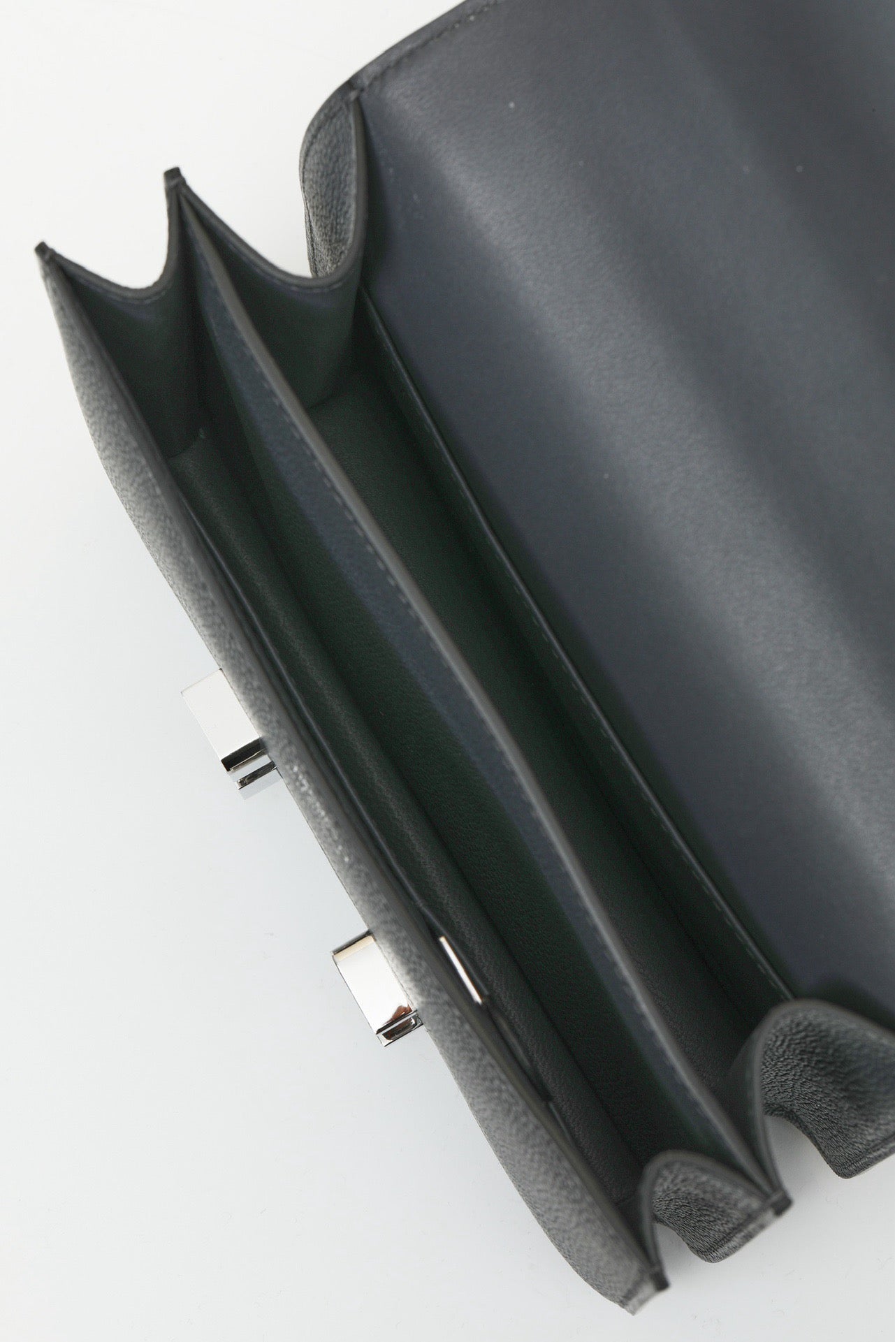 CJG24 , H0 Smog Grey / CK89 Black , EVE leather with shiny #4384