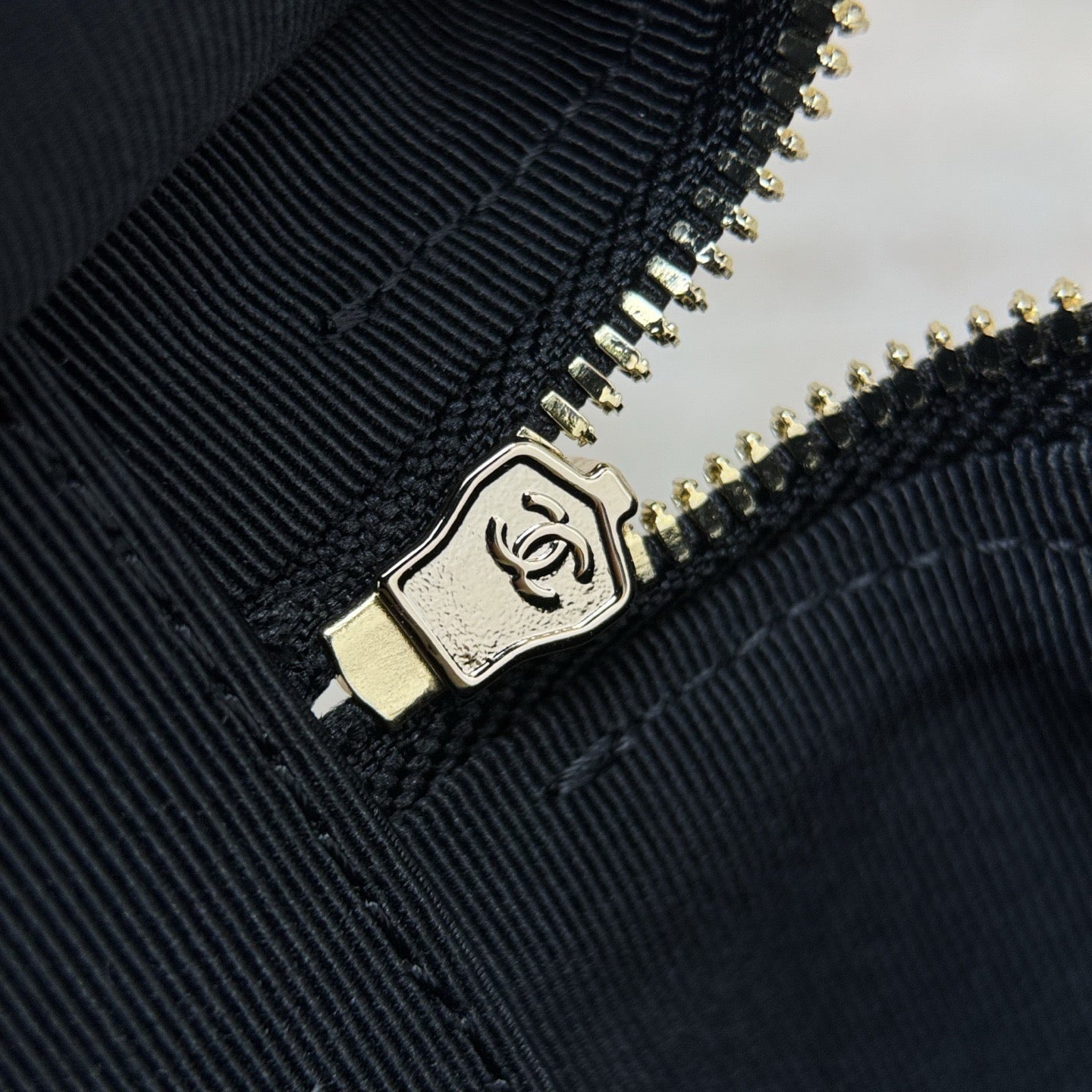 25c BAG #875
