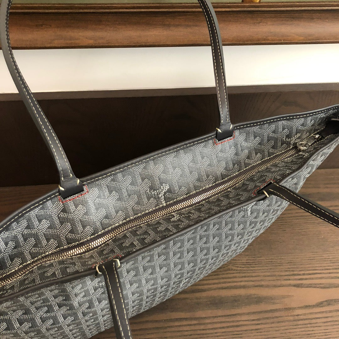 Artois PM Bag #690