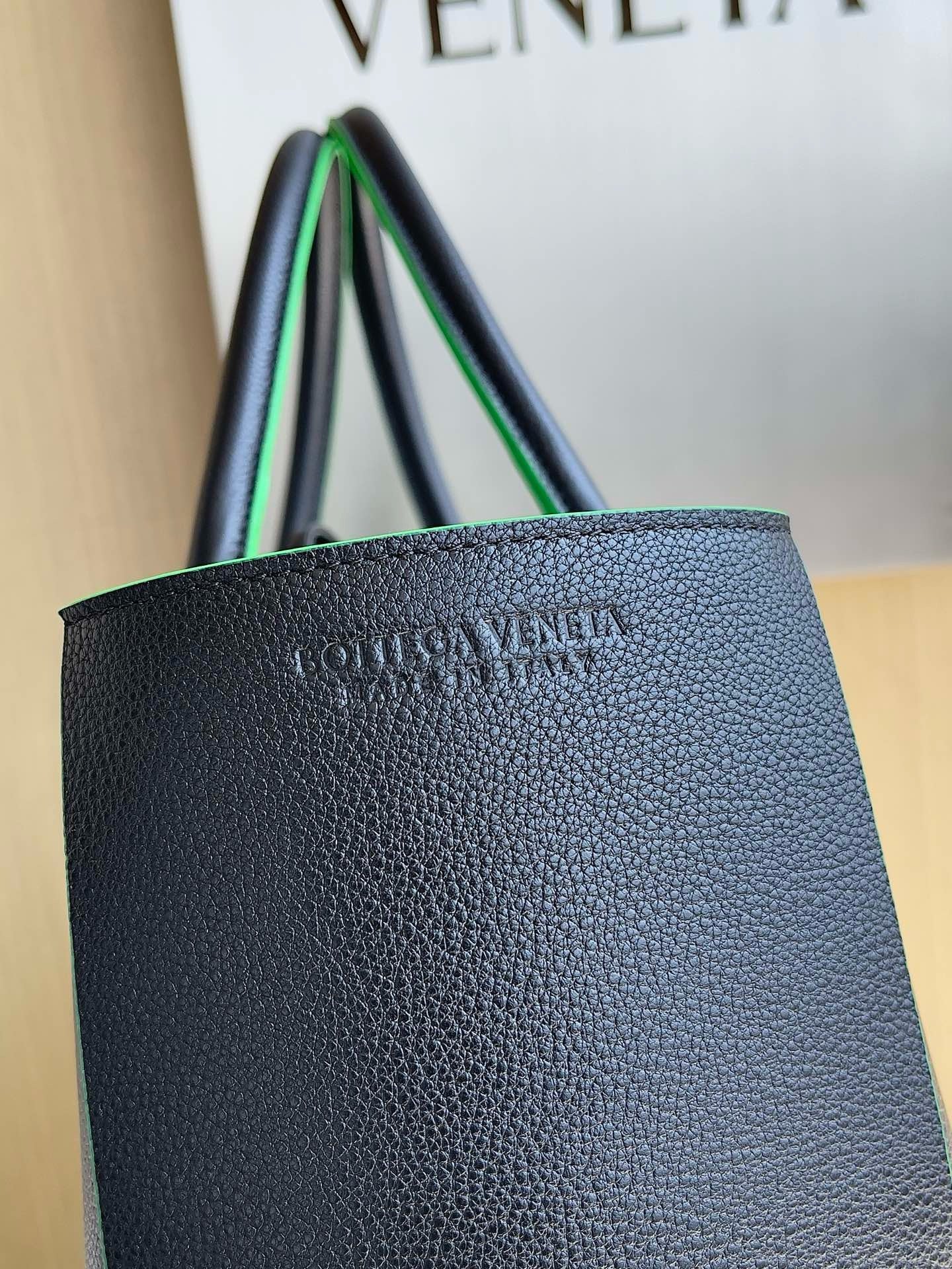 BV Mini Tote #2740