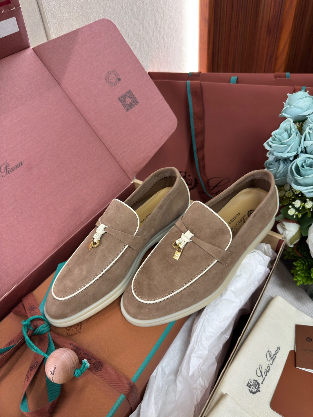 Summer Charms Walk Loafer #2040