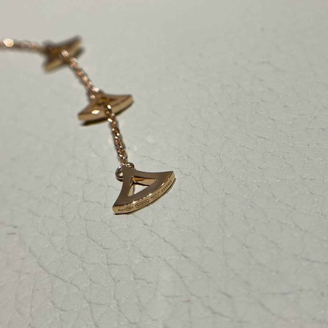 سلسال بولقاري ذهب عيار18 , الوزن 19.6 جرام ، الماس vvs1