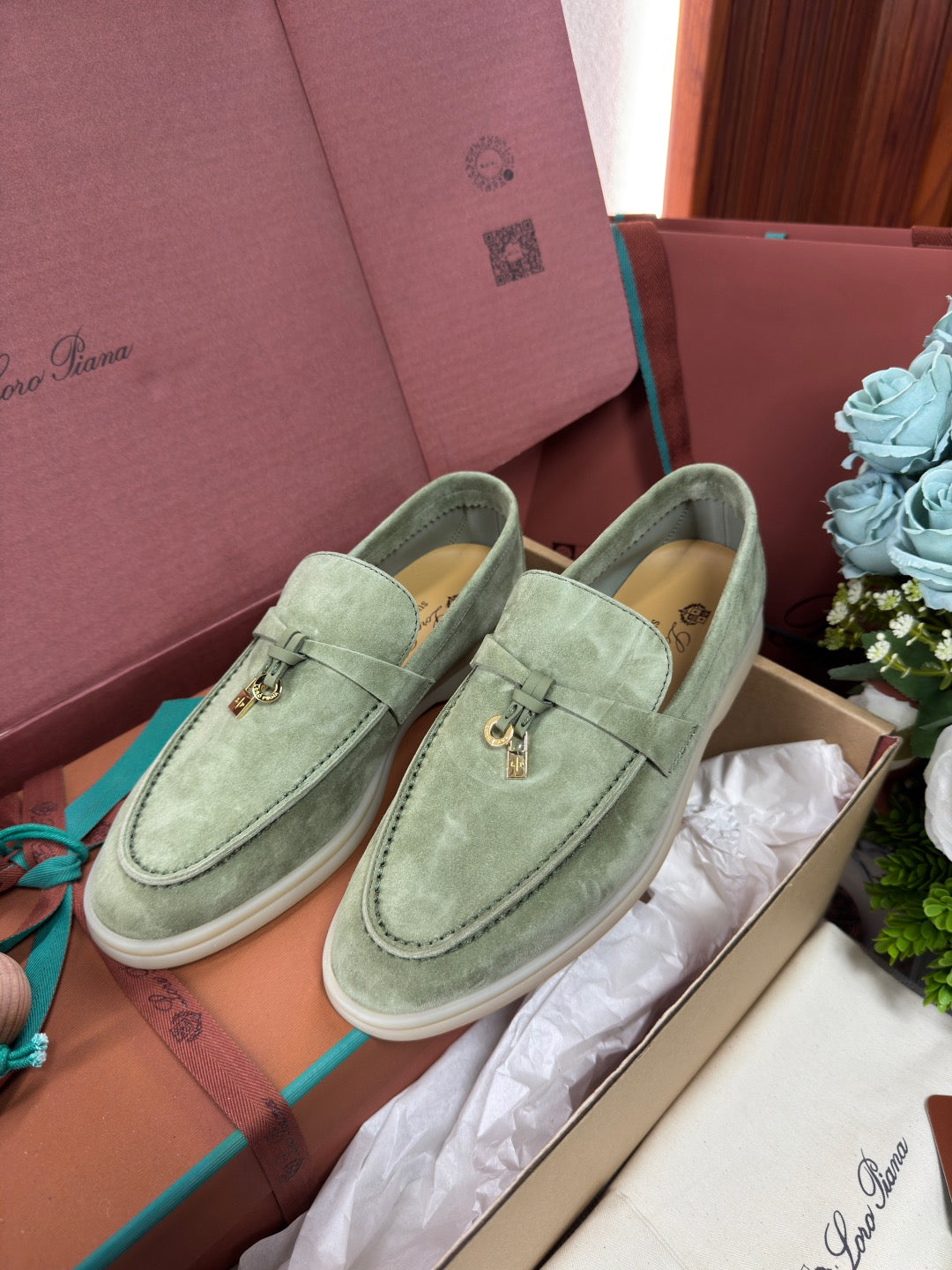Summer Charms Walk Loafer #2028