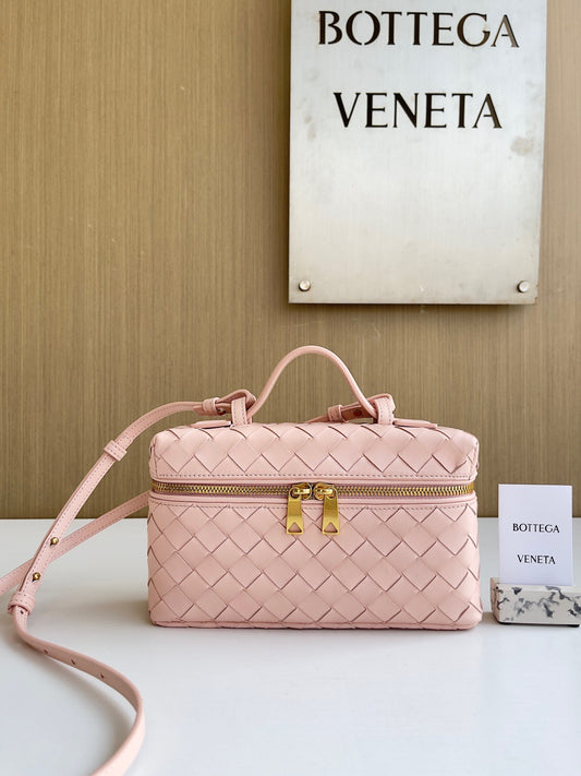 BV Bang Bang Vanity Case #561