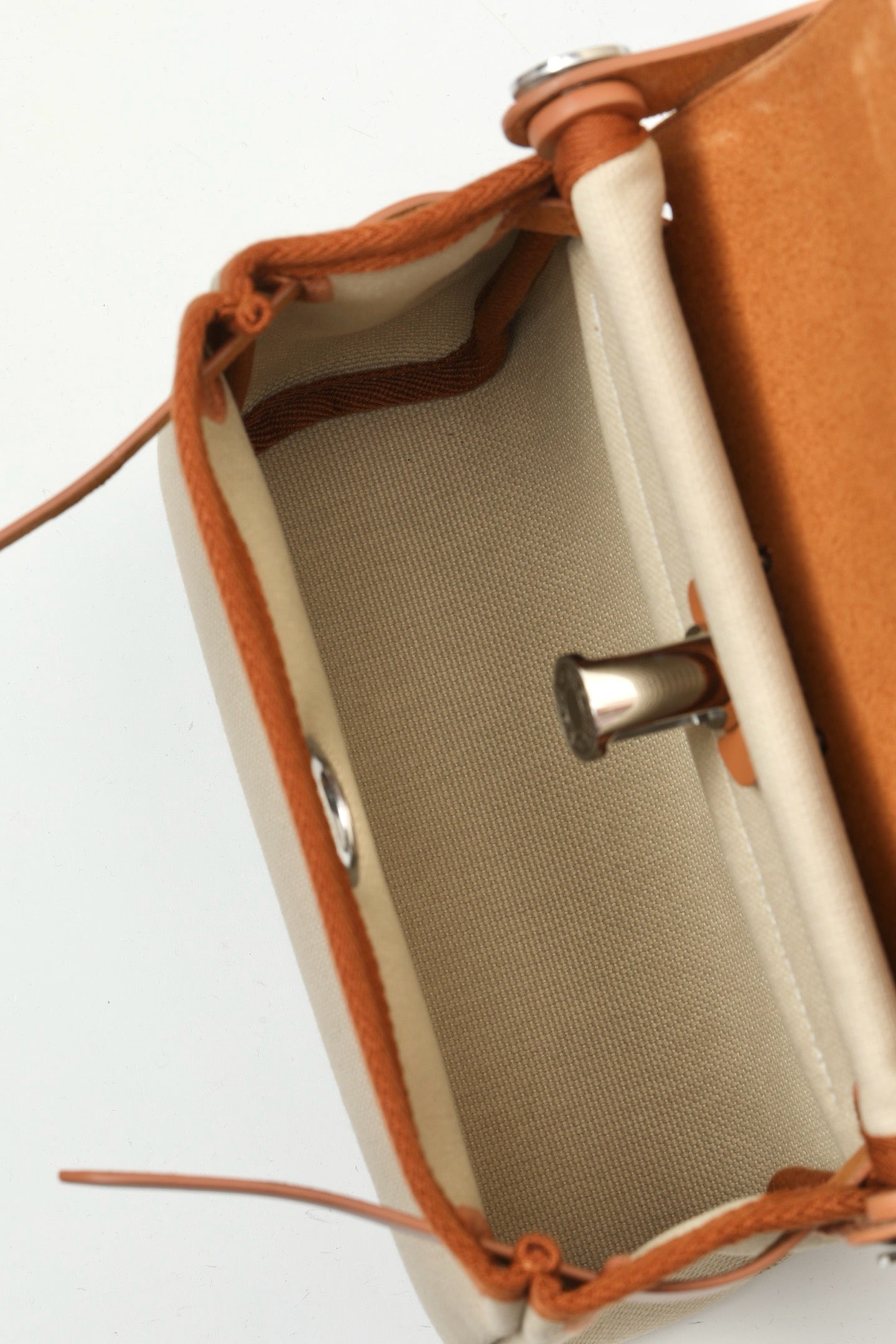 HB20 8L Gris Ciment / Light Coffee Canvas and Hunter Leather Shoulder Bag PHW #4645