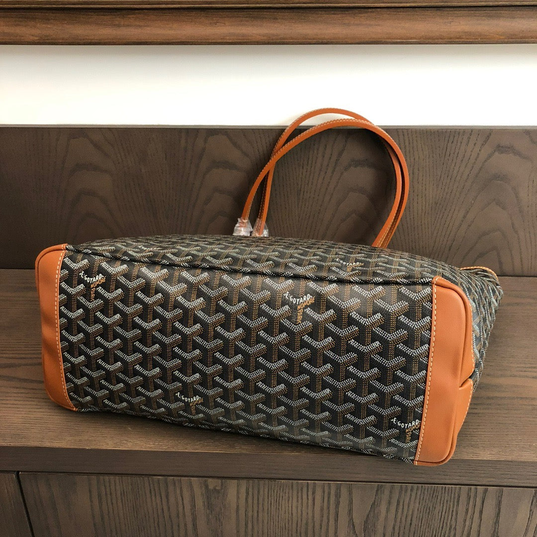 Artois MM Bag #685