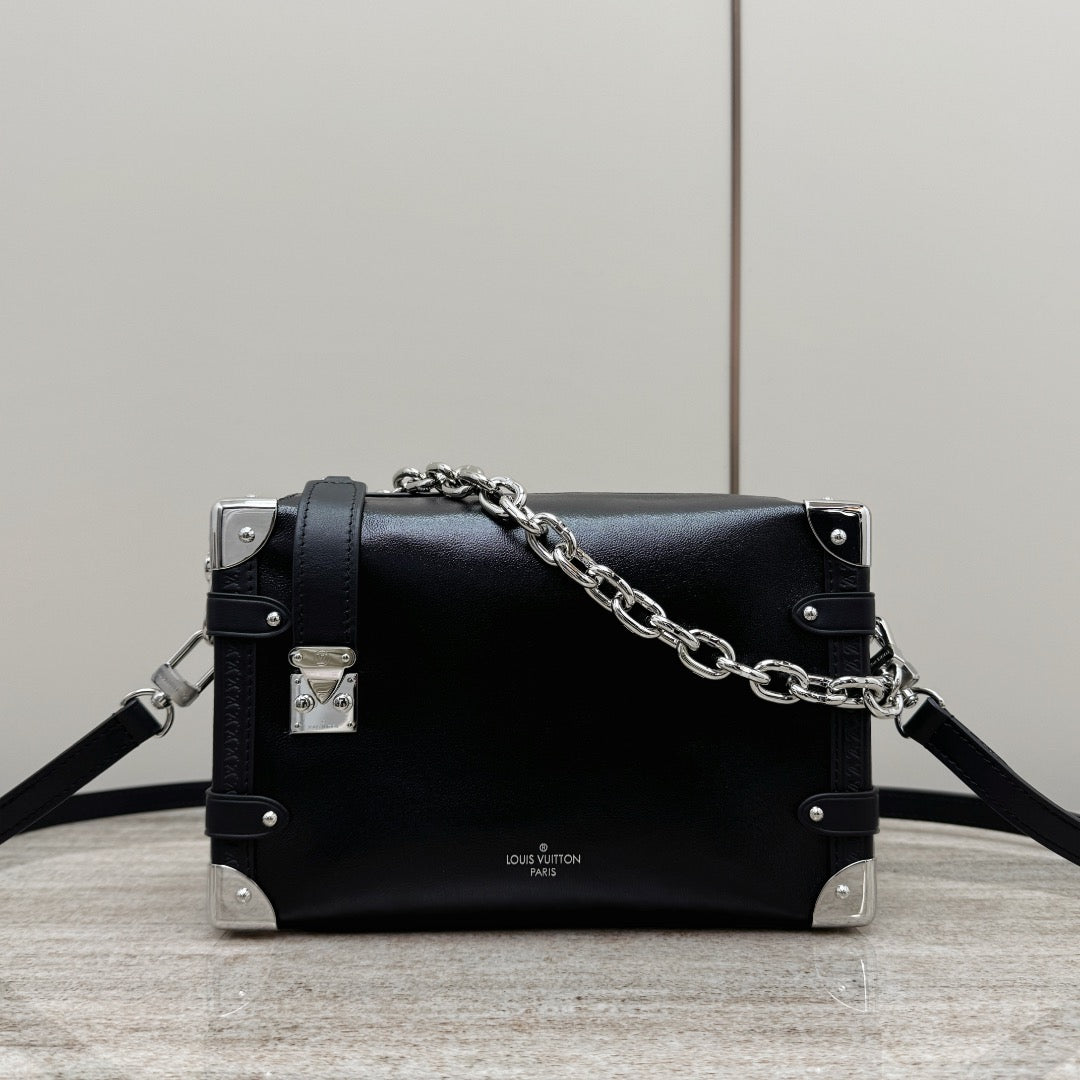 Side Trunk #880