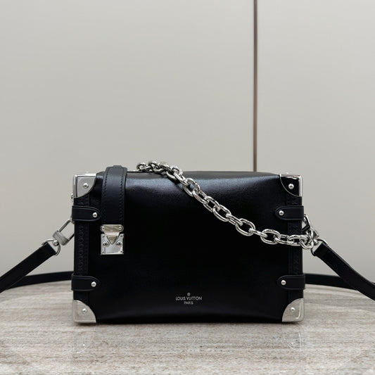 Side Trunk #880