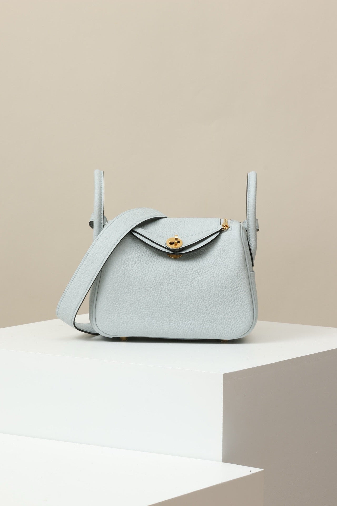 LD19 , Togo , 08 Bleu Sacre GHW #4612