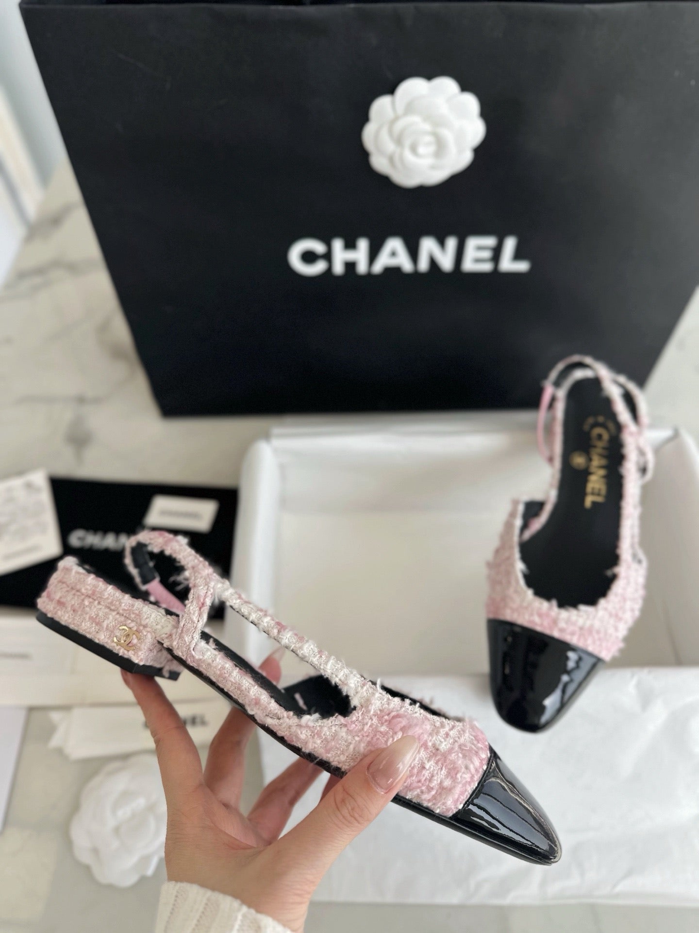 24s sandal #2468