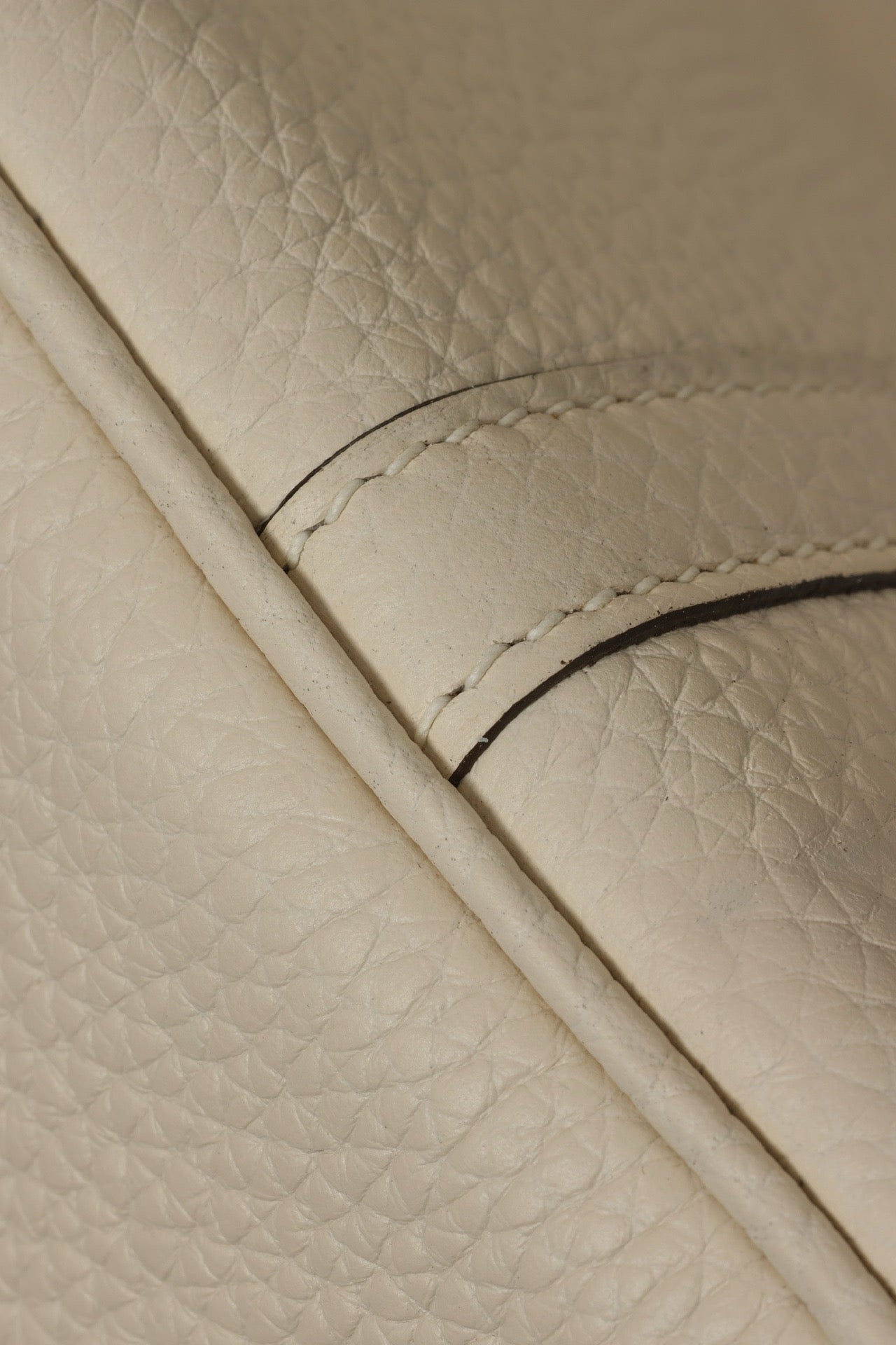 CL18 I2 Cream White PHW #4089