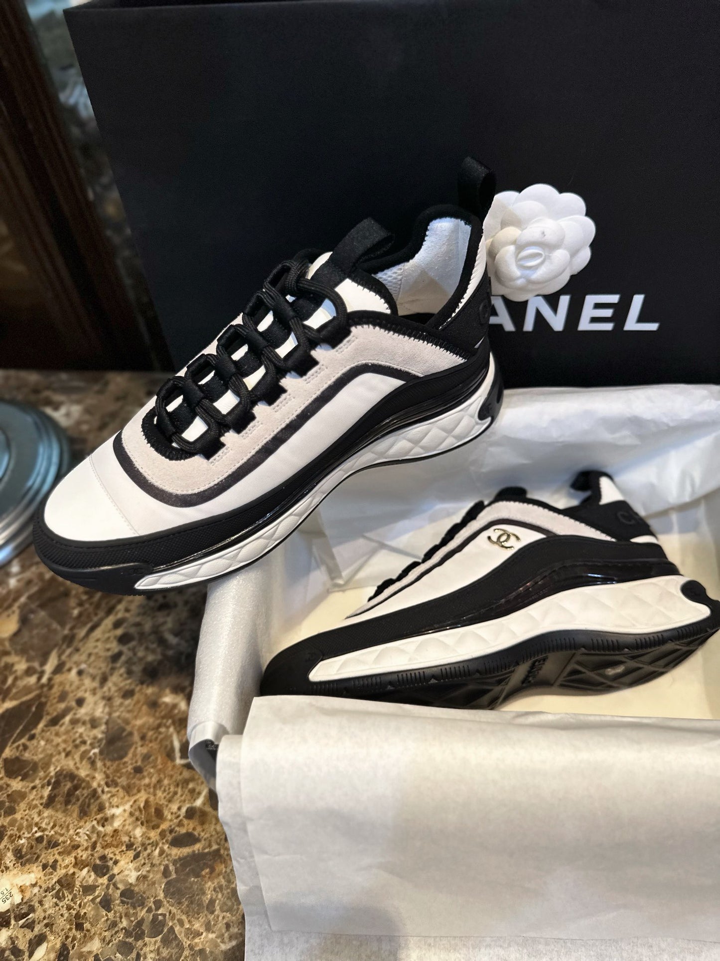 24s sneaker #356