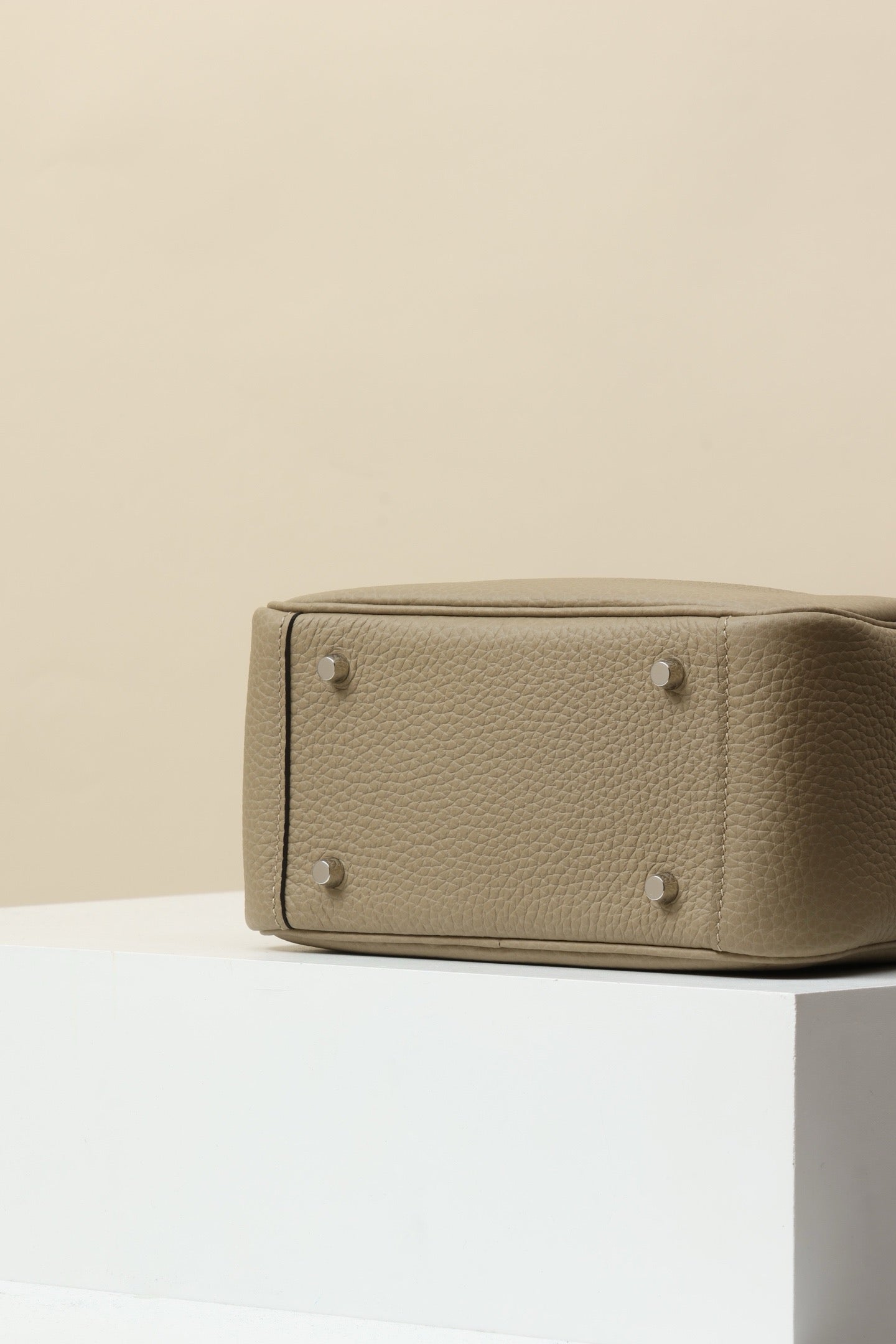 LD19 , Togo 8Q Malfa Beige PHW #4556