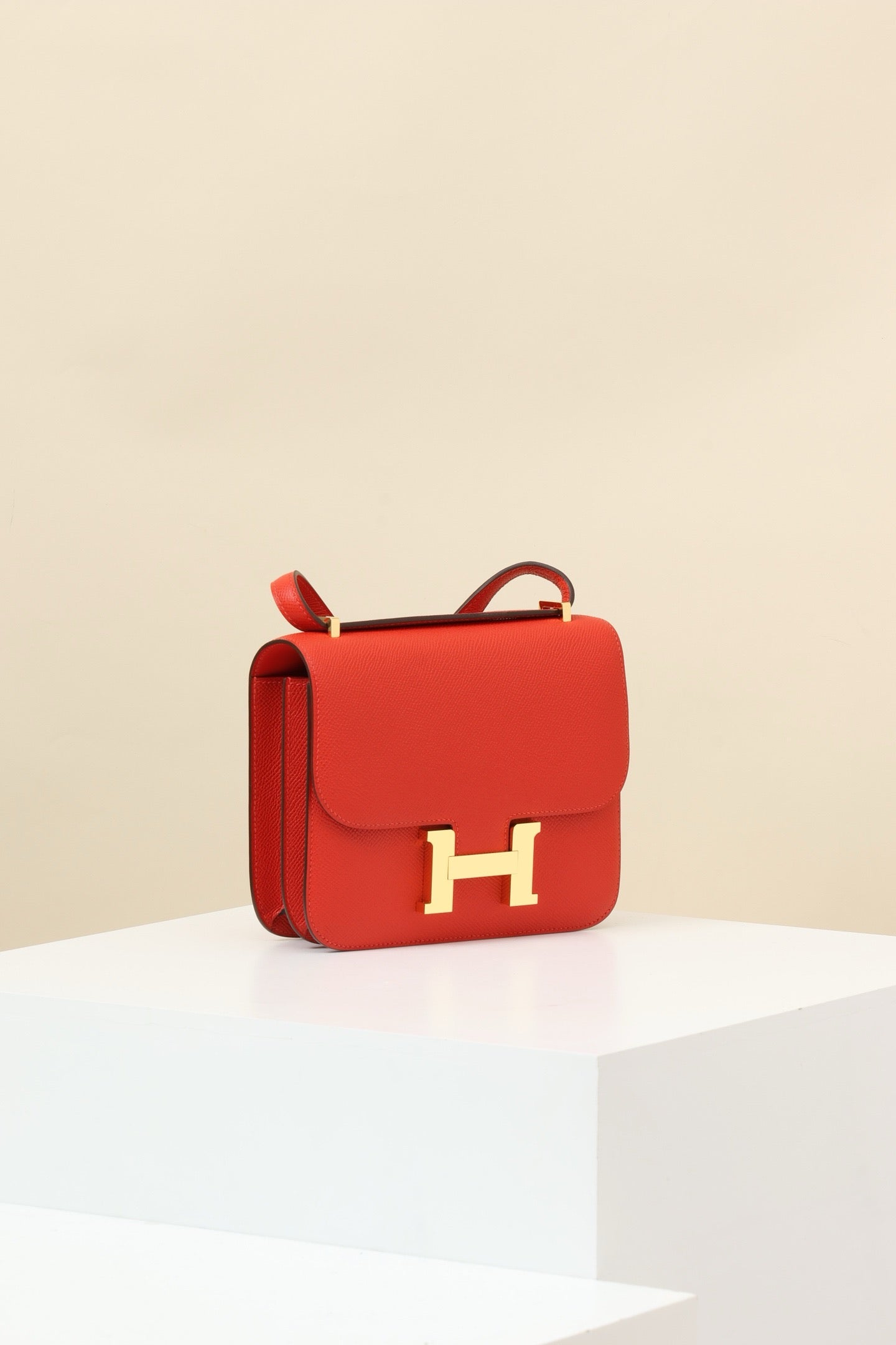 CJ19 19 cm , Heart Red Epsom leather GHW #4320