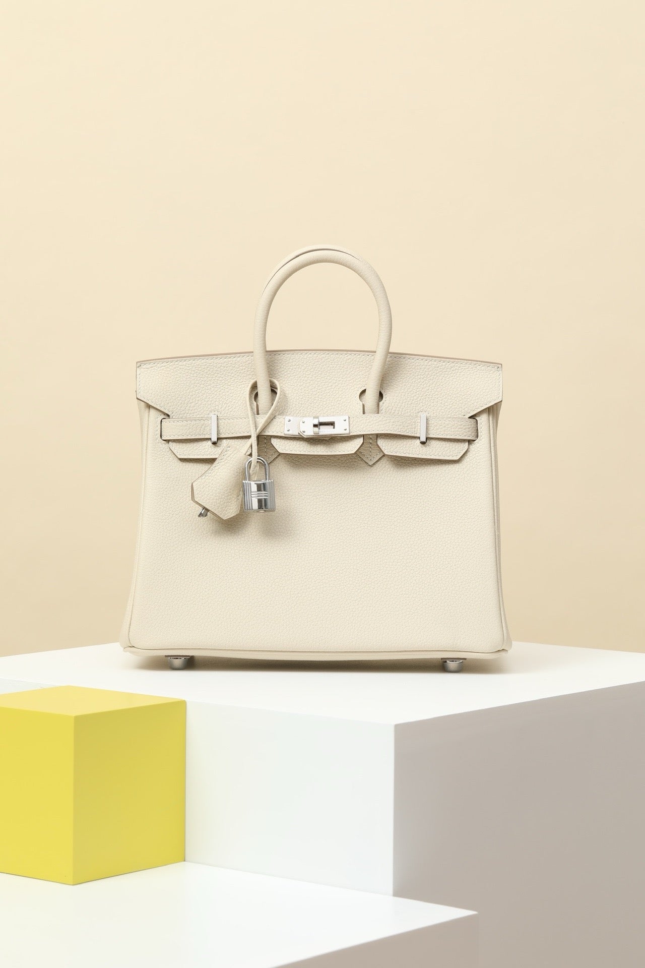 BK25 Milkshake White # 3884