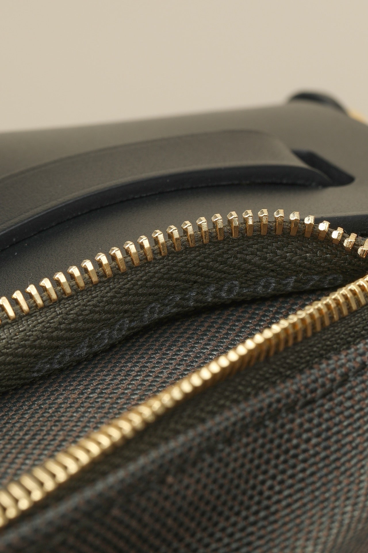 HB20 CK89 Black / Bronze Green  H Viking Canvas and Hunter Leather Shoulder Bag GHW #4634