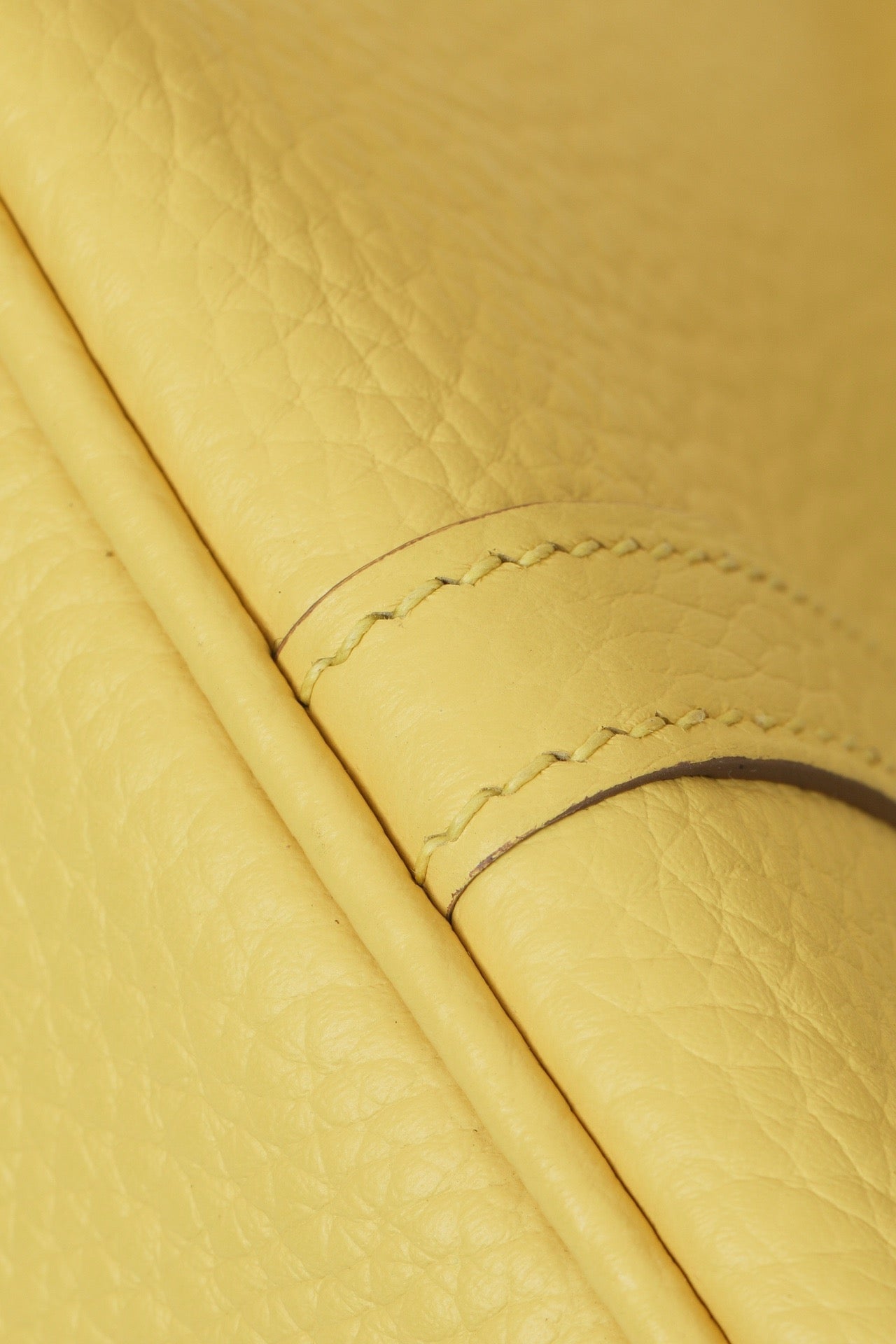 CL18 Lemon Yellow #3749