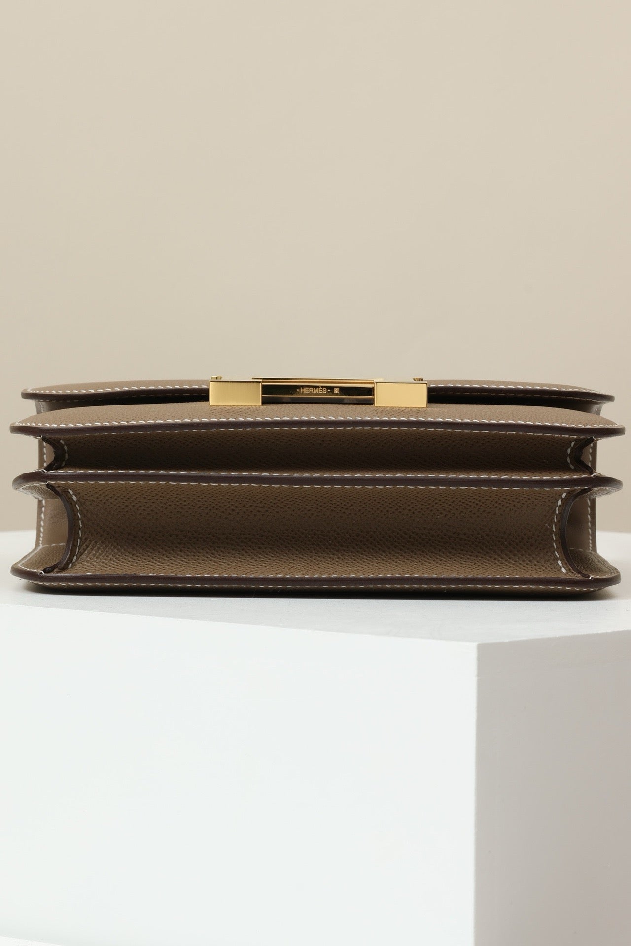 CJ19 19 cm ,   Elephant Grey Epsom leather GHW #4315