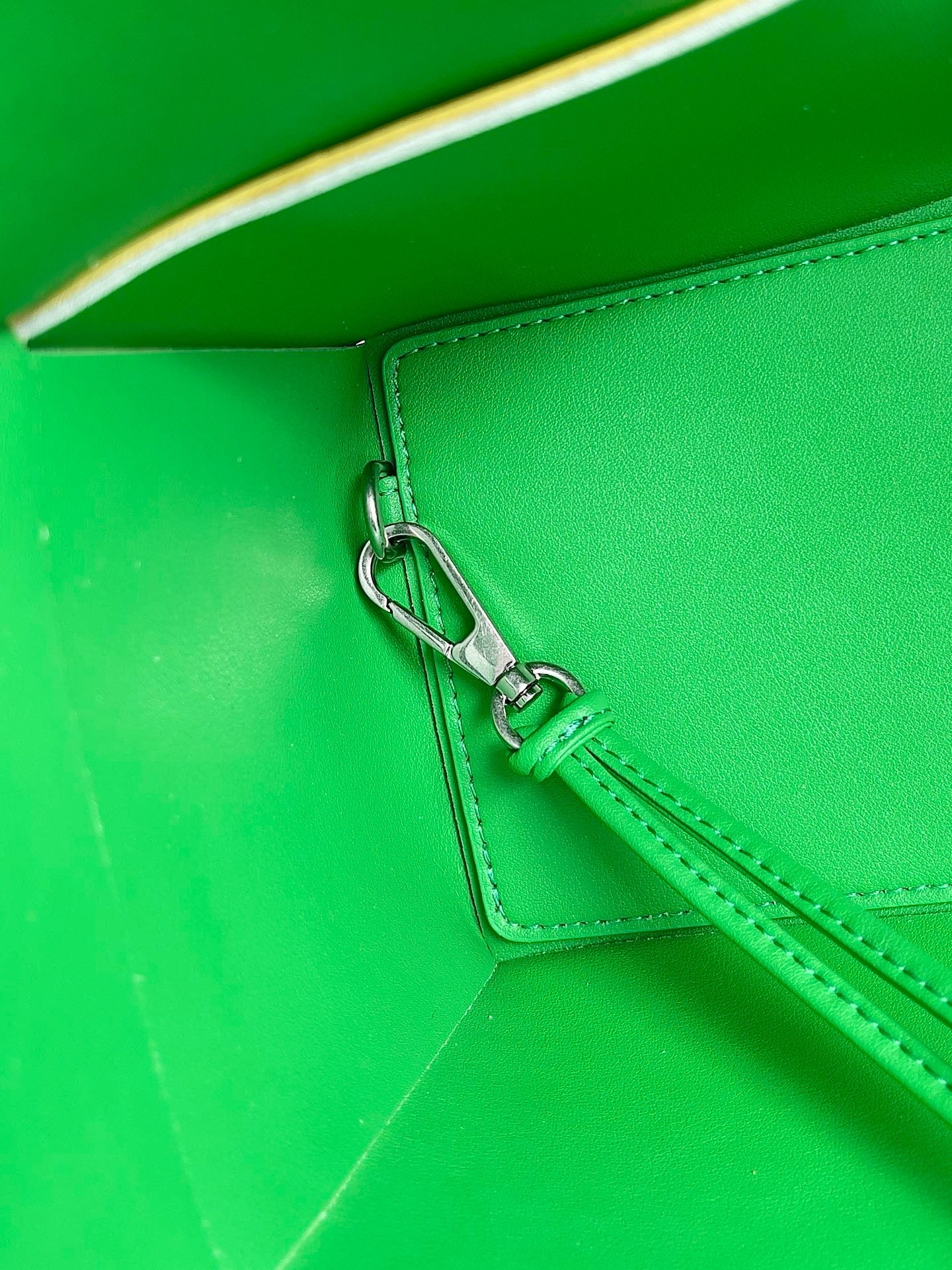BV Mini Tote #2725