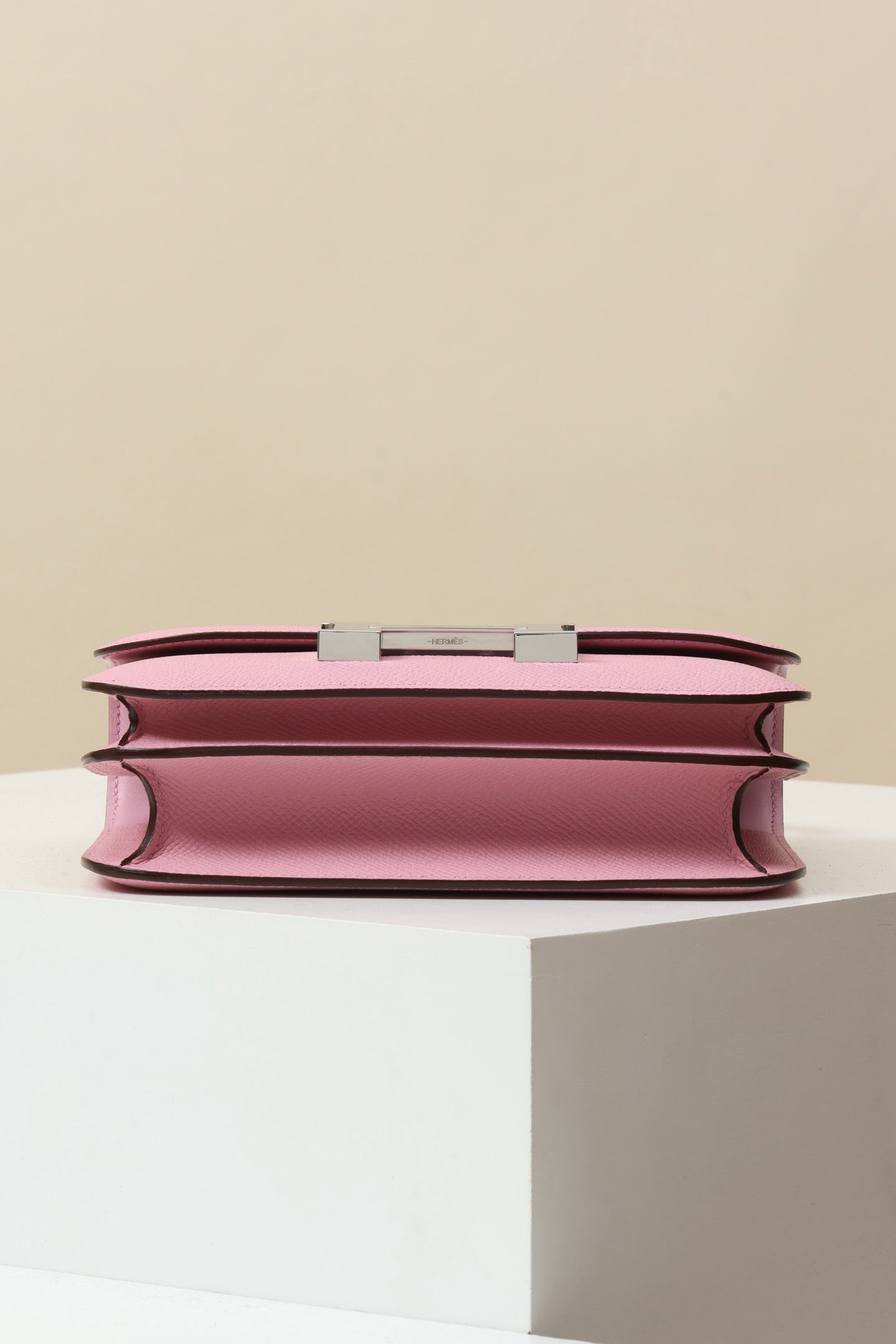 CJ19 19 cm ,  Wisteria Purple Epsom leather PHW #4306