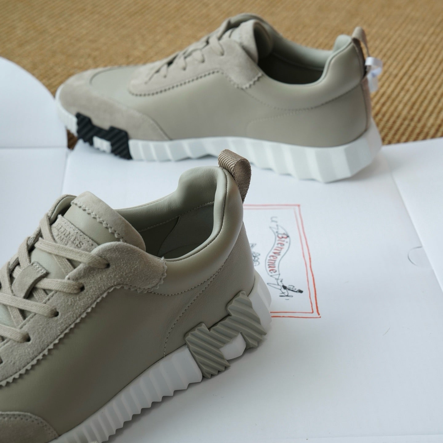 HSneakers