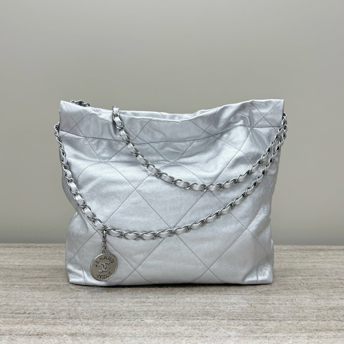 22 Bag #2703