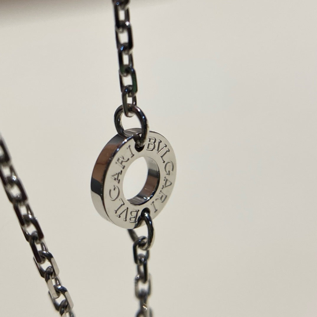 عقد بولغاري ذهب عيار 18 , الماس vvs1