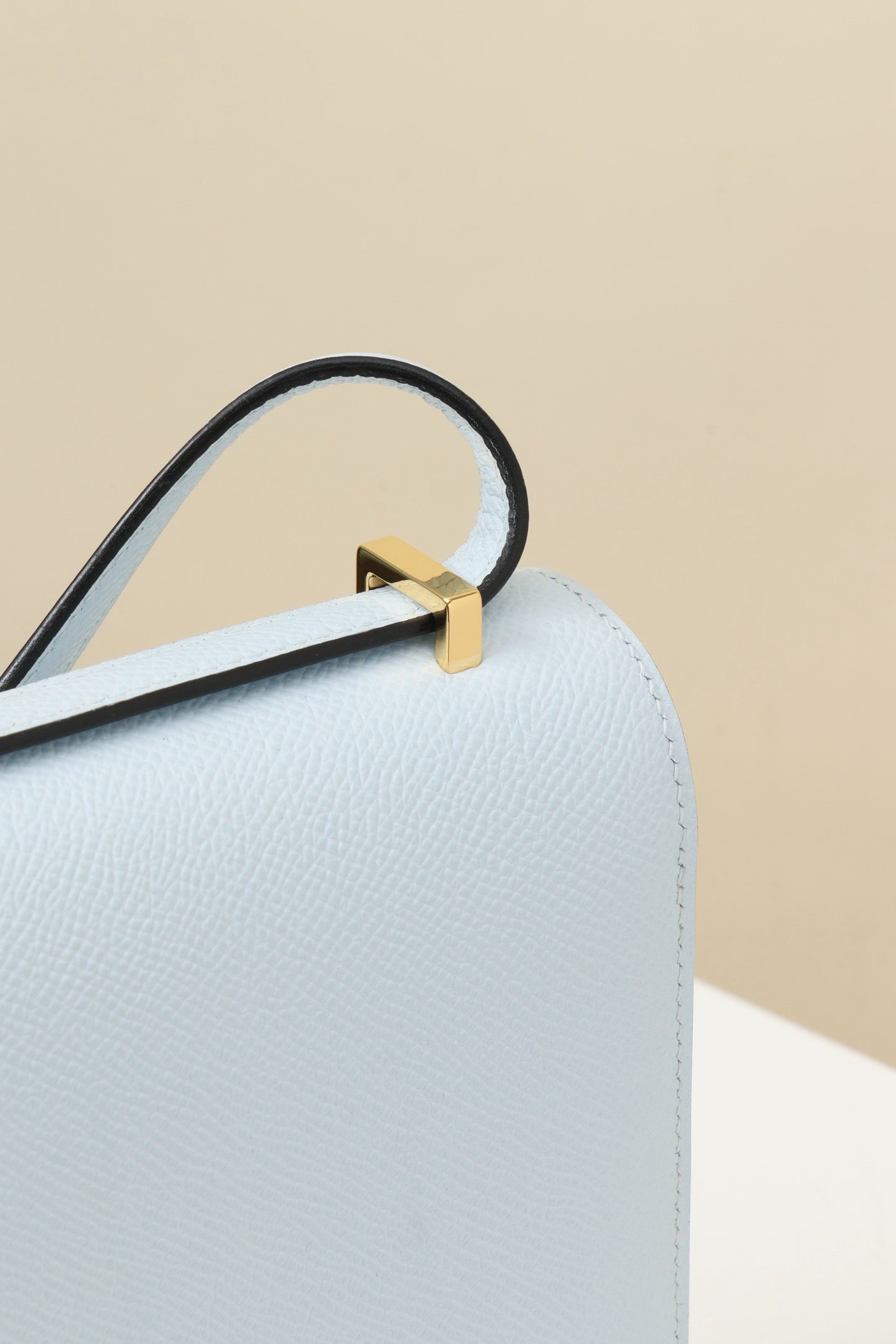 CJ19 19 cm ,   Holy Grail Blue Epsom leather GHW #4308